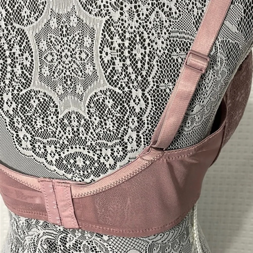 Laura Ashley 40DD Rose Beige Comfort 2598-16 Push‎ Up Underwire Bra. EUC